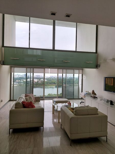 4 Bed Apartment (Condo) for Sale in  Lakeview - Image 1